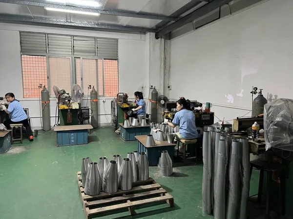 Surface finishing workshop for motor housings